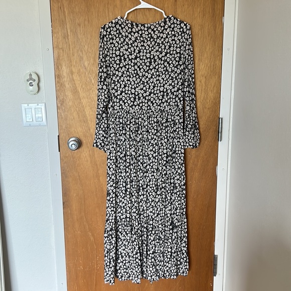 Neutral Floral Old Navy Dress - Picture 2 of 4